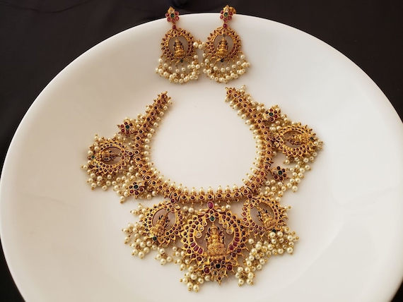 Short guttapusalu necklace deals