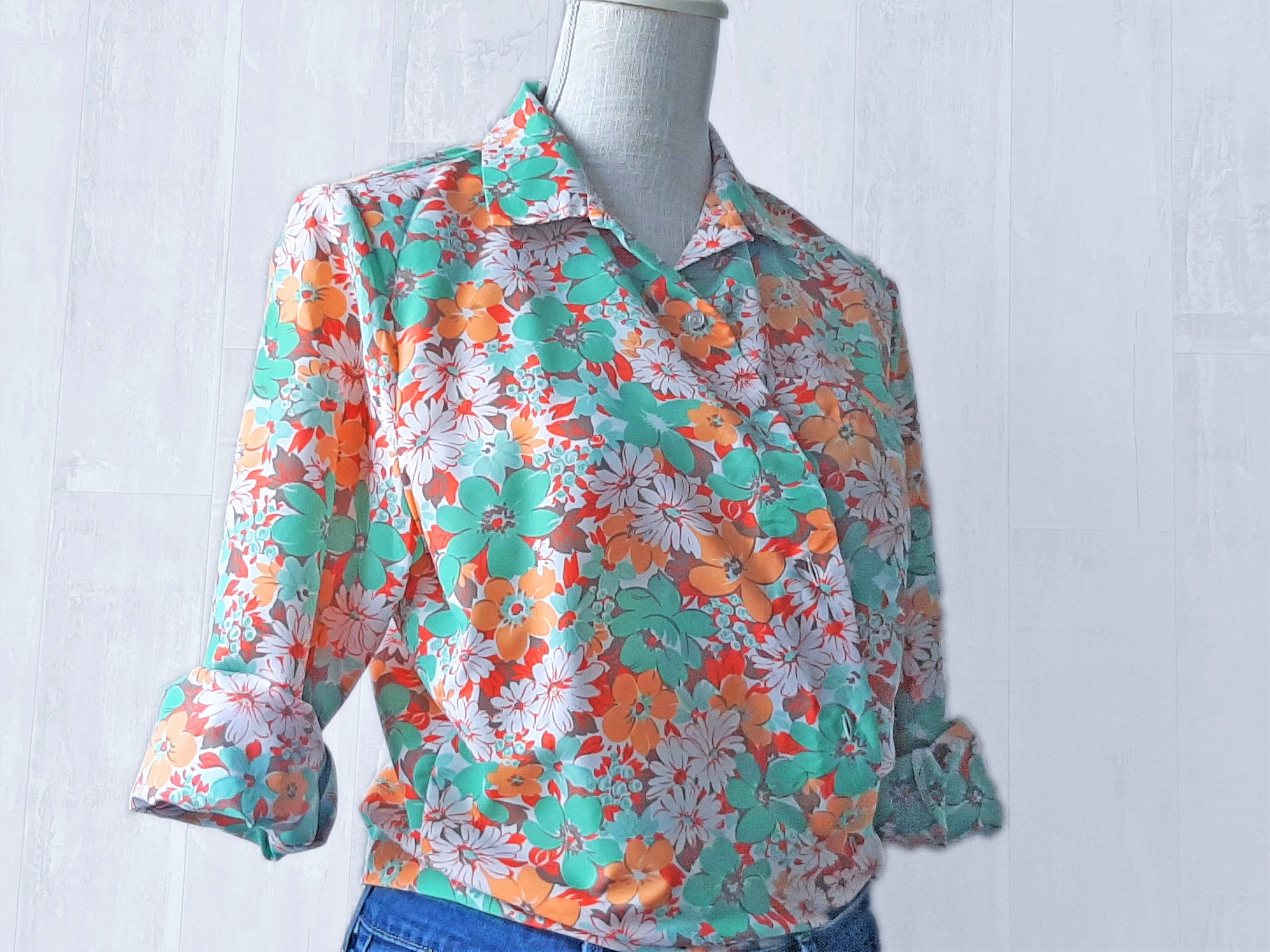 80s Bavarian Blouse | Vintage Floral Print Summer Blouse| Short Sleeved Drindl-inspired Summer Shirt main image 0