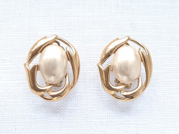 Large 80s Pearl & Gold tone Earrings, Designer St… - image 2