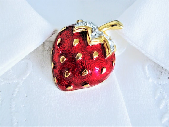 Vtg Strawberry Brooch, Enamel Strawberry Brooch, D