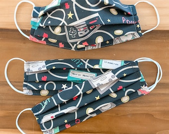 Custom Sizing / Retro Gamer Face Mask / 100% cotton / 3 Layers / Pellon Interfacing / Elastic straps / Made in USA / Spoonflower Fabric
