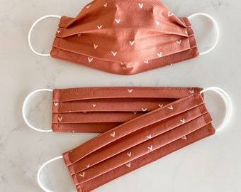 Boho Mini Heart Face Mask / 100% cotton / 3 Layers / Pellon Interfacing / Elastic straps / Made in USA / Spoonflower Fabric