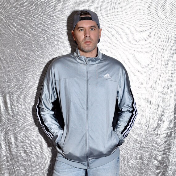 ADIDAS silver MEDIUM / LARGE vintage tracksuit tra