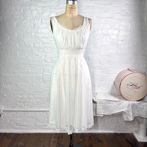 1950s Vintage Bridal Robe and Nightgown XS/S Shadowline White Peignoir Set
