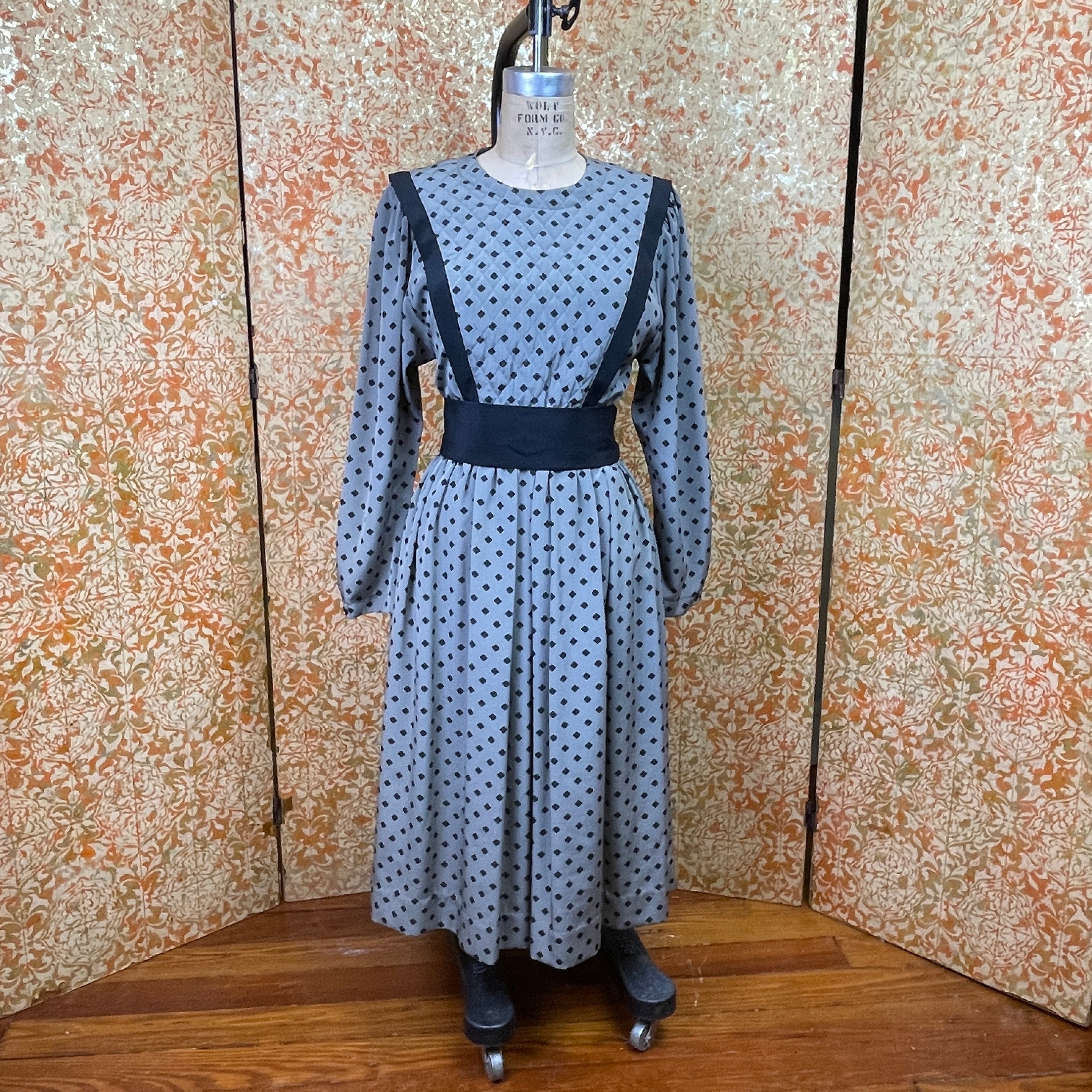 80s Geometric Gray & Black Dress S Donna Morgan for Nonstop 80s Geometric Gray & Black Dress S Donna Morgan for Nonstop