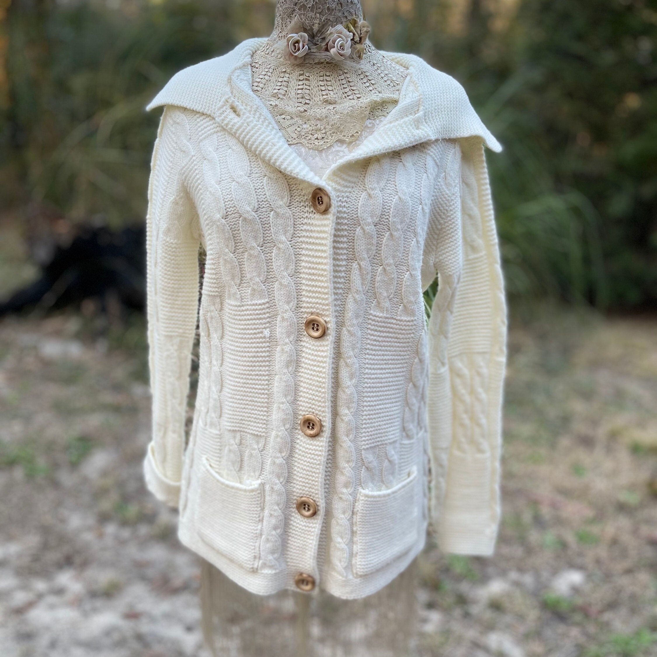 70s Vintage Cardigan Sweater L Acrylic Big Collar Sweater Wood Buttons