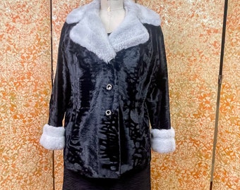 70s Vintage Black & White Faux Fur Coat M