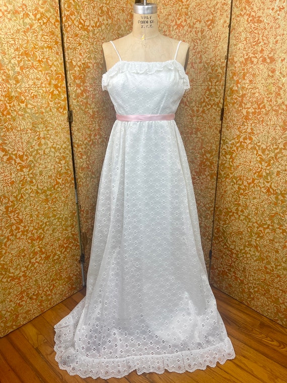 XXS White Lace Prom Dress 1970s Eyelet Gown - image 1