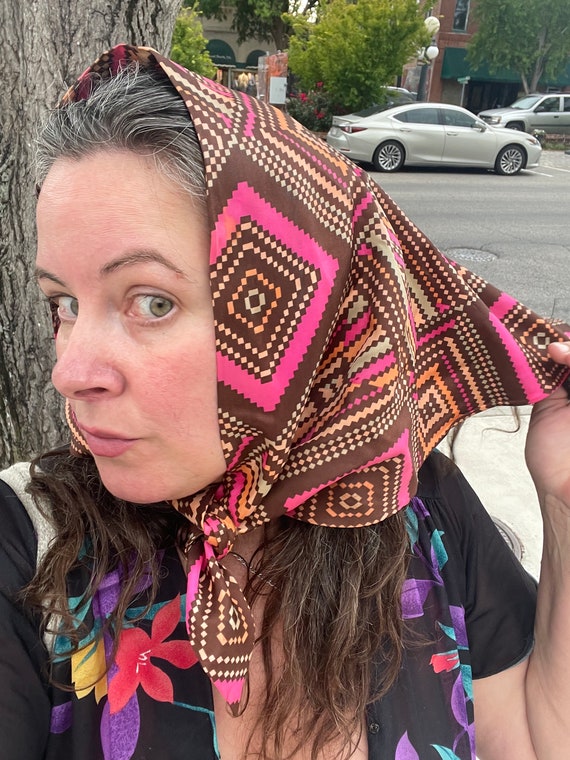 Vintage Hot Pink & Brown Geometric Print Scarf