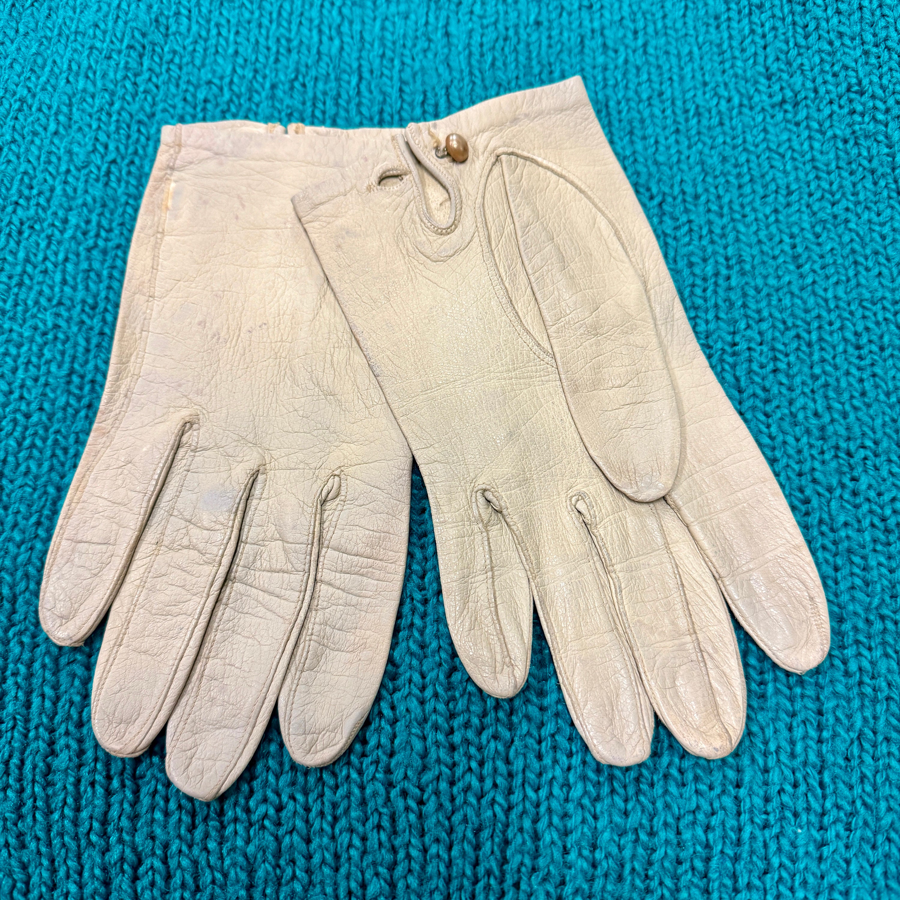 40s 50s Vintage Kidskin Day Gloves Size 7 Viola Weinberg MADE IN Belgium