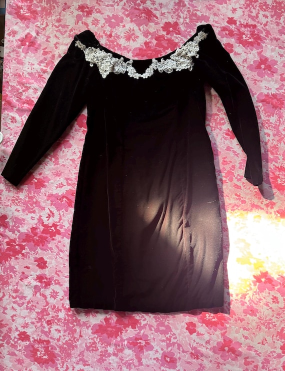 Vintage Black Velvet Long Sleeve Dress M/L
