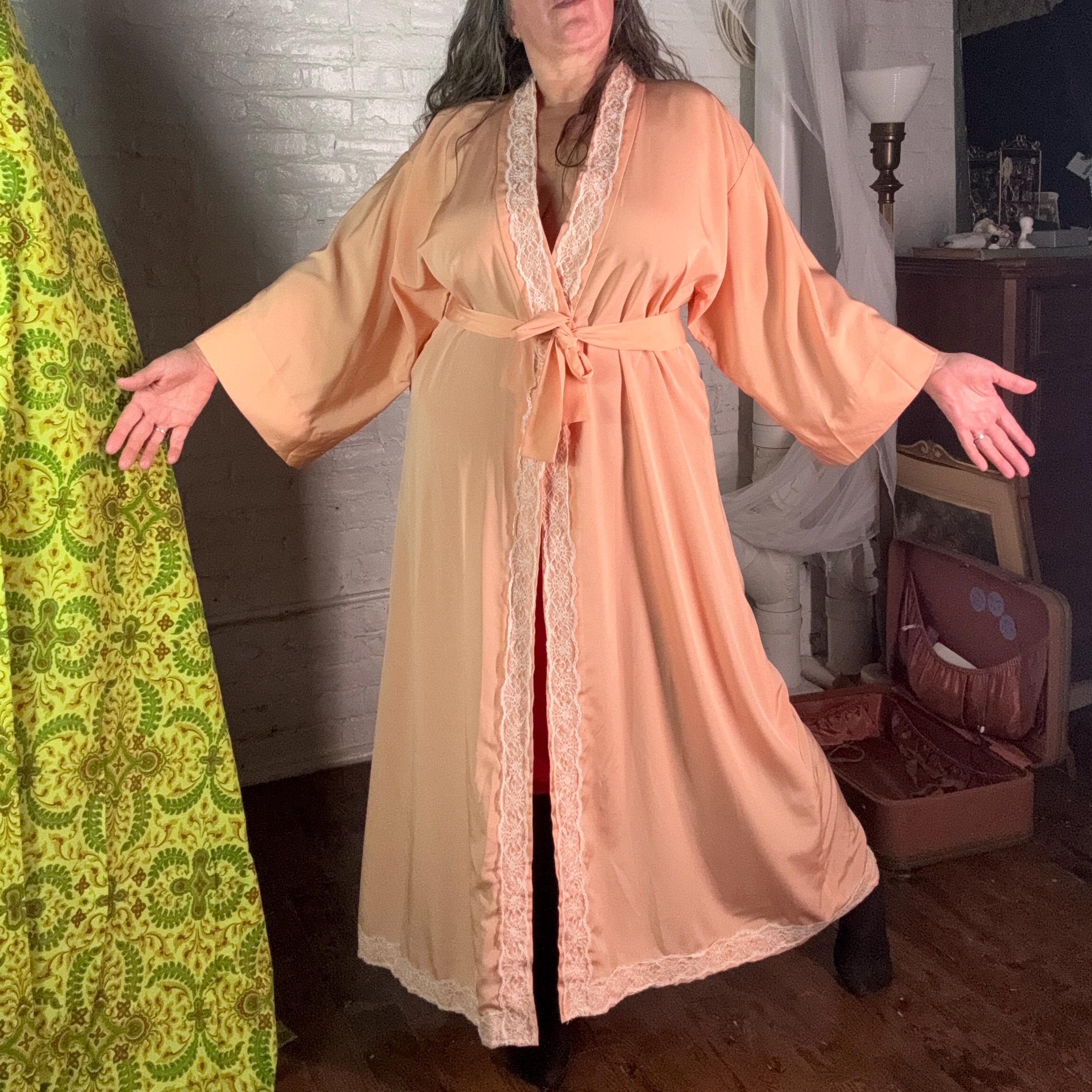 chinese dress ladies 1970s Lace Trim Velvet Lounge Night Robe