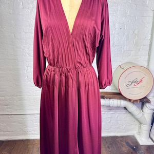Vintage 70s Burgundy Dress w Pintucking S/M Joan Leslie