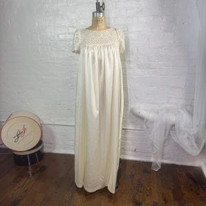 80s Vintage White Nightgown S Rosa Puleo-Szule for Lily of France Nightie
