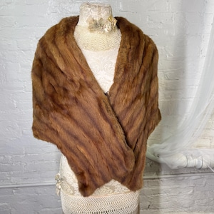 1950s Vintage Brown Fur Capelet