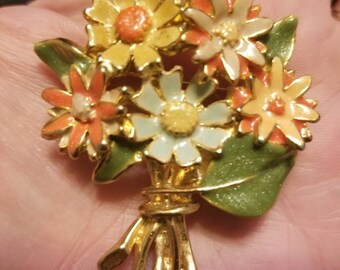 Broche Vintage Fleur En émail Rouge Et Blanc Sur Métal Or - Modèle 323, état Impeccable, Bijou Fantaisie