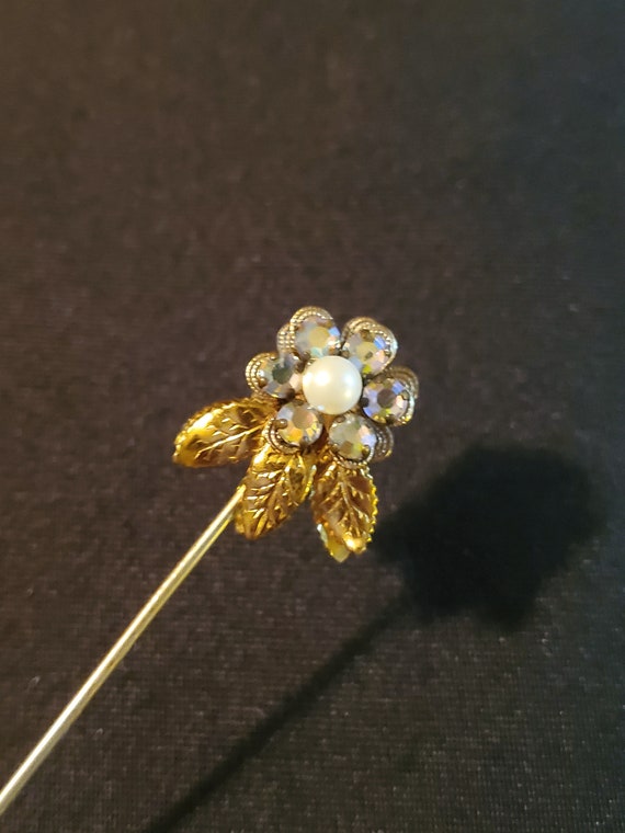 Vintage Hat Pin Gold Foil Rhinestone and Pearl Fl… - image 2