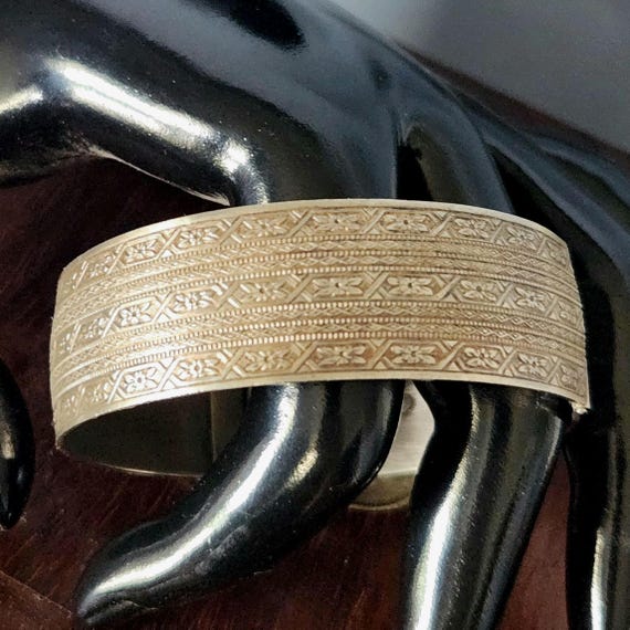 Antique Silver Buckle Bracelet Hinged Bangle Vict… - image 9