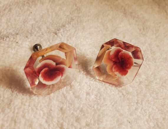 Vintage Lucite Flower Earrings 1950s Floral Lucit… - image 8