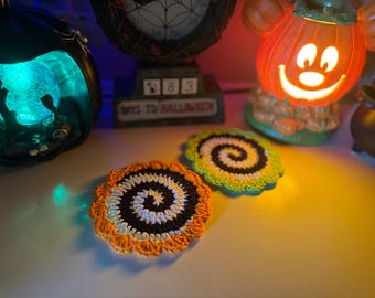 Sottobicchieri spettrali all'uncinetto fatti a mano / Sottobicchieri a spirale / Decorazioni di Halloween / 100% cotone