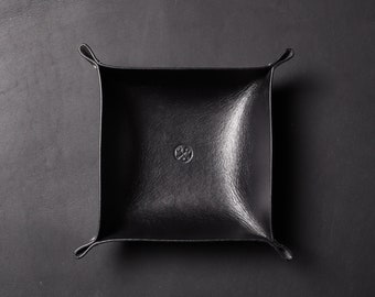 Hand-Dyed Full Grain Vegetable Tanned Leather Catch All Tray