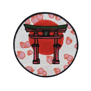 Écusson thermocollant Porte japonaise avec fleurs de cerisier | Écussons du Japon, Écusson thermocollant Soleil rouge, Écusson, Applique Porte japonaise Enfin chez soi