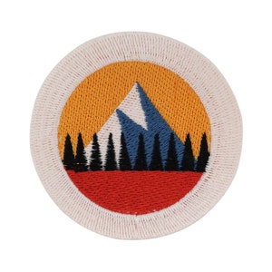 Petit patch montagne thermocollant Patchs de montagne vintage mini arbre patch thermocollant forêt thermocollant arbres patch randonneur extérieur patch thermocollant image 1