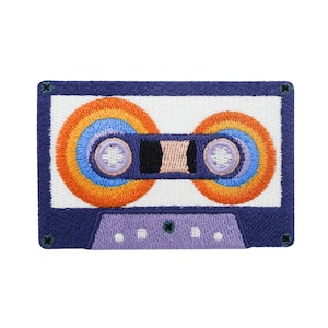 Patch thermocollant ou adhésif - Cassette violette | Patchs rétro, Patch thermocollant vintage, Patch thermocollant old school, Patch rock années 80
