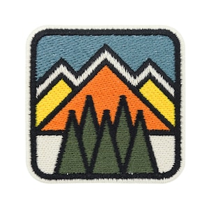 Patch para passar a ferro ou fixação autoadesiva - Retro Mountains | Patches de aventura, Patches de passar a ferro de floresta, Patches de natureza