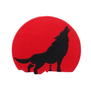 Rode Wolf Maan Strijkpatch | Rode Maan Patches, Wolven Strijkpatch, Biker Wolf Strijkpatch, Motorpatch, Ronde Strijkpatch