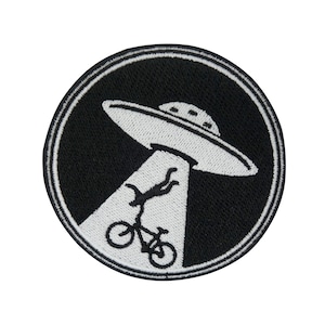 Toppa termoadesiva - Invasione aliena | Toppe UFO, toppa termoadesiva rotonda bianca e nera, toppa NASA spaziale Finalmente a casa