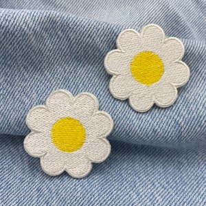 Patches zum Aufbügeln Zwei Gänseblümchen Blumen Patch, Kleine Gänseblume Bügelbild, Weiße Aufbügler, Gänseblumen Aufnäher Finally Home 画像 4