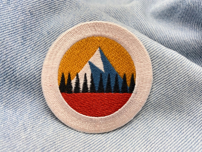 Kleiner Berge Patch zum Aufbügeln Vintage Berg Patches Mini Baum Bügelbild Wald Aufbügler Bäume Aufnäher Wanderer Outdoor Bügelpatch Bild 3