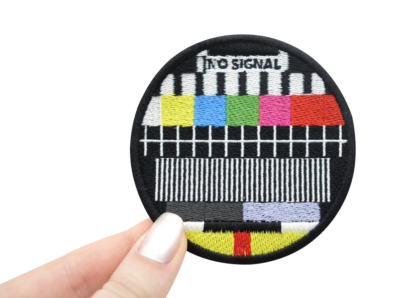 Patch thermocollant No Signal Retro TV Patchs old school, patchs thermocollants vintage, patchs classiques, patchs thermocollants cool Enfin à la maison image 2