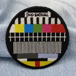 Patch thermocollant No Signal Retro TV Patchs old school, patchs thermocollants vintage, patchs classiques, patchs thermocollants cool Enfin à la maison image 3