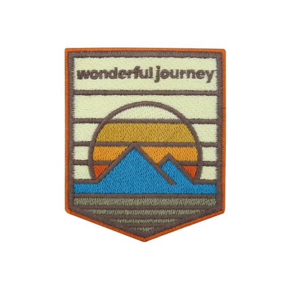 Patch zum Aufbügeln Wonderful Journey | Wandern Outdoor Patches, Sonne & Berge Bügelflicken, Camping Flicken, Aufnäher Wanderer Rucksäcke