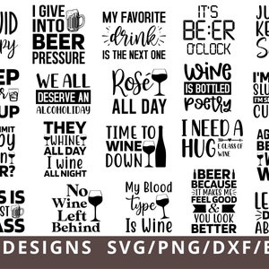 K&ouml;nnte beinhalten: Ein Set mit 40 Schwarzwei&szlig;-SVG-Designs mit Spr&uuml;chen zum Thema Wein und Bier. Die Designs beinhalten S&auml;tze wie "Fl&uuml;ssige Therapie", "Behalte deinen Gin oben", "Wein ist abgef&uuml;llte Poesie" und "Ich brauche eine Umarmung (ein Glas Wein)".
