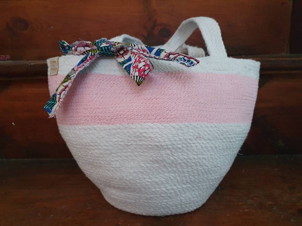 Petit Sac en Corde de Coton 20 cms Diamètre sur 30 Haut Femme ou Fillette Couleurs Au Choix Doublure