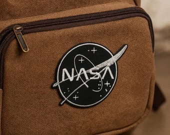 Parche con el logotipo de la NASA, bordado termoadhesivo, para chaquetas y mochilas, insignia de ciencia, parche de astronauta, logotipo en blanco y negro.