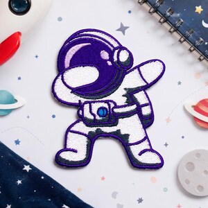 Astronaut Patch Embroidered Iron-On Applique Space Patch for Jackets & Backpacks, Science Badge, Rocket Patch, Stars, Planets, Solar System