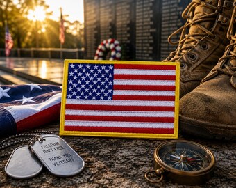 Toppa con bandiera americana ricamata da applicare con il ferro da stiro - Distintivo realizzato da veterani degli Stati Uniti - Bordo dorato, cuciture resistenti, uniforme militare e attrezzatura per zaini