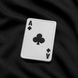 Parche de as de tréboles, parche termoadhesivo de carta de póker bordada para chaquetas y chalecos, parche de naipe, parche de jugador, parche de carta de casino, parche de motociclista