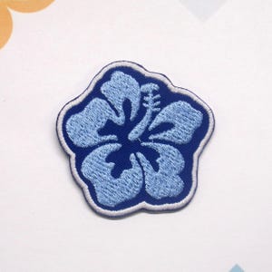 Iron-on Blue Hibiscus Flower Patch/Sew-On Nature Badge/Decorative Patch/Embroidered Applique/Nature Lover Gift/Garden Patch/Craft Patches