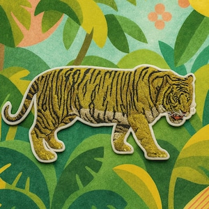 Iron-on Roaring Tiger Patch/5"x3" Wild Animal Badge/Decorative Patch/Nature Lover Gift/DIY Embroidery/Wildlife Patch/Zoo Souvenir Patch