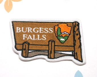 Custom Name Patch &quot;Your National Park Trail&quot; Name Tag Text Embroidered Iron-On Personalized Badge Applique for Clothing & Backpacks, Jackets