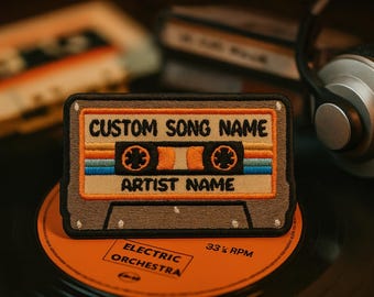 Benutzerdefinierte Vintage 90er Jahre Kassette Patch, benutzerdefinierte Namen Patch, Regenbogen Musik gestickt Aufnäher, Klettverschluss Patches für Rucksäcke, Hüte