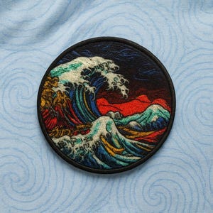 Retro Ocean Wave Patch - Beach Badge Iron-on Applique for Backpack & Tote Bags, Clothing, Jacket, Hat, Surfing Patch, Souvenir Gift