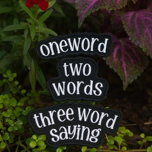 Parche con nombre personalizado, termoadhesivo, palabra personalizada, etiqueta personalizada, aplique bordado para coser en ropa, mochilas y chalecos.