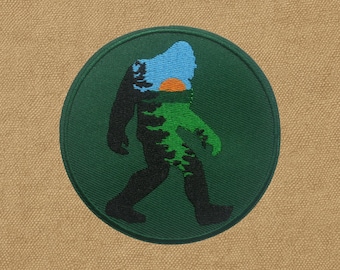 Bigfoot Patch/Iron On Patch/Paranormal Badge/Cryptid Creature Patches/Embroidered Sew-On Applique for Clothing, Jacket, Backpacks/Myth Gift
