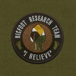 Bigfoot Patch/Iron On Patch/Paranormal Badge/Cryptid Creature Patches/Embroidered Sew-On Applique for Clothing, Jacket, Backpacks/Myth Gift